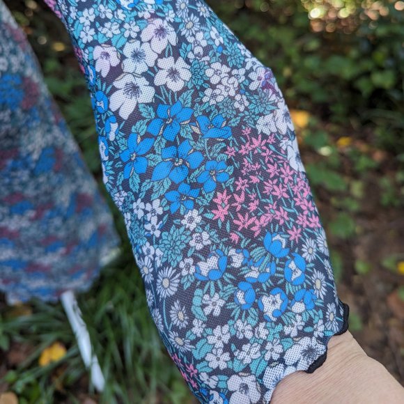 BCBG GENERATION Mesh Midi Cutout Dress in Blue Floral Print Size Medium New - Picture 9 of 9